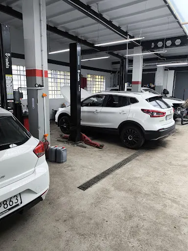 Auto-Craft mechanika, myjnia ręczna, auto detailing Gdynia